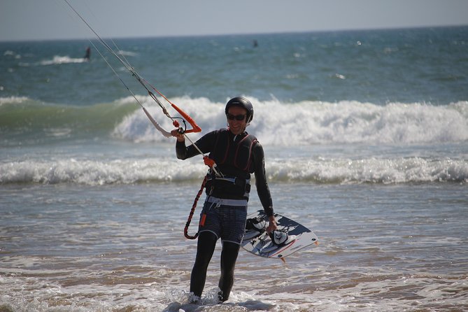 Private Kitesurfing Class - The Benefits of a Private, Tailored Kitesurfing Lesson
