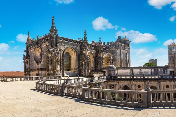 Private Knights Templar Full-Day Tour to Tomar, Almourol Castle and Constância - Discovering Tomar’s Templar Legacy