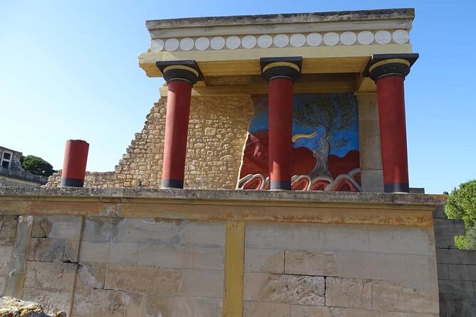 PRIVATE-Knossos Palace-Lasithi-Winery-Old Villages-Olive Oil Mill - Key Points