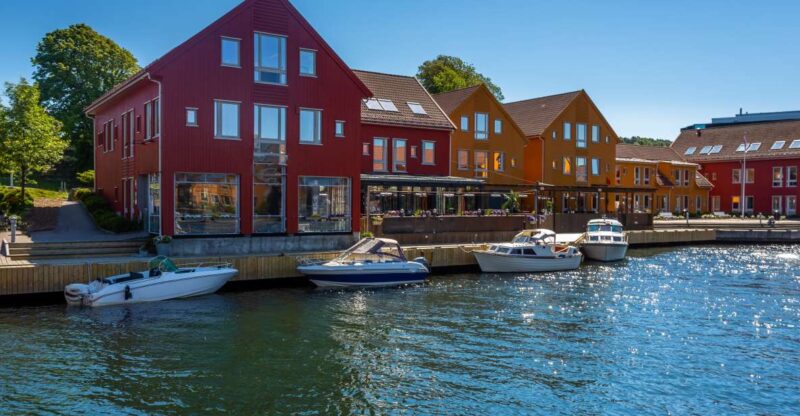 Private Kristiansand Walking Tour - Transition to the Old Town and Wooden Houses