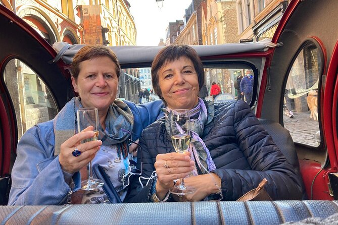 Private Lille Tour by Classic Convertible 2CV with Champagne - Visiting the Beffroi de l’Hotel de Ville
