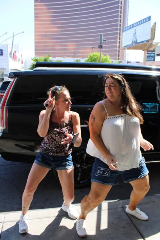 Private Limo 2.5hr Tour of Vegas with Champagne - What to Wear and What to Expect