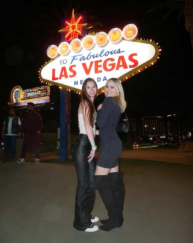 Private Limo 2.5hr Tour of Vegas with Champagne - Frequently Asked Questions