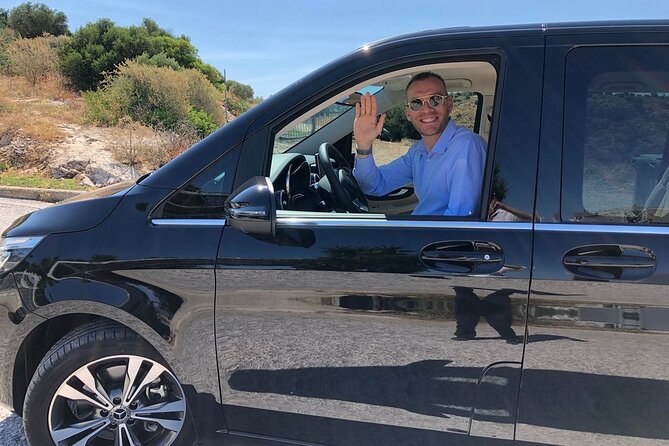 Private Limo Transfer From ATH Airport To Athens/Pireaus/Suburbs - Efficient and Comfortable Airport Pickup in Athens with Private Limo Service