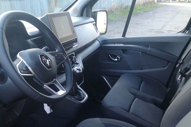 Private Limo Transfer from Beograd Airport to Belgrade downtown - Meet Your Driver at Belgrade Airport for a Hassle-Free Arrival