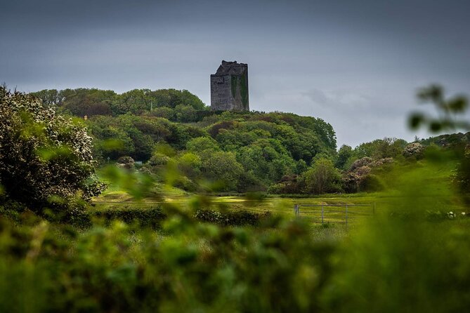 Private Limousine hire Cliffs of Moher Day Tour - Exploring the Cliffs of Moher from Galway by Private Limousine