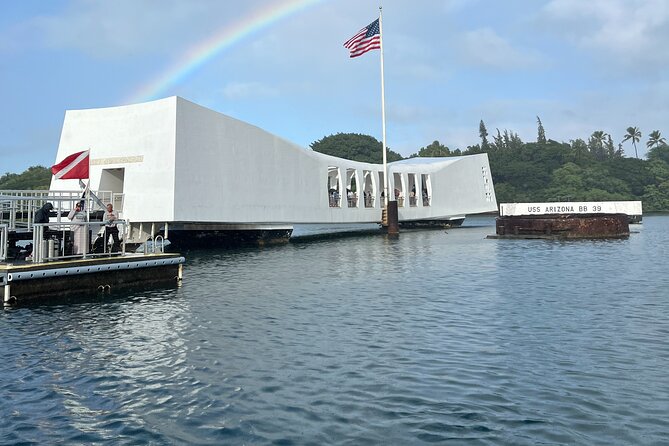 Private "Limousine" USS Arizona Memorial & Cultural Honolulu Tour - Discover the Luxury of the Private Limousine USS Arizona Memorial & Cultural Honolulu Tour