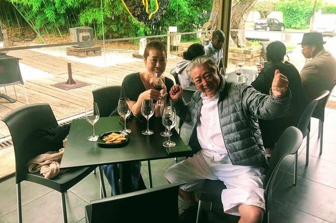 Private Lisbon Arrábida Wine Tour: Scenery, Food & Wines - Wine Tasting at Quinta da Bacalhoa, Portugal’s Enotourism Leader