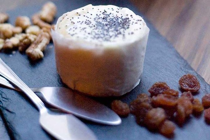 Private Lisbon Tour with Premium Portuguese Wine and Tapas Tasting - Key Points