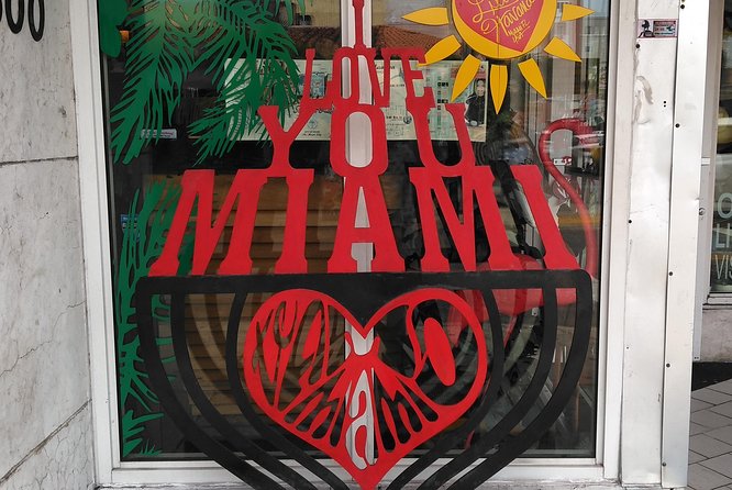 Private Little Havana Cuban Guide, Museum Food Art live music - Tasting Cuban Pastries, Sandwiches, and Coffee