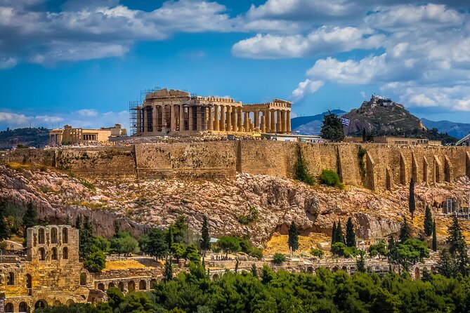 Private local tour of the Acropolis Hill and the New Acropolis Museum - Key Points