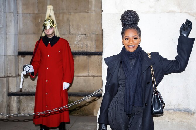 Private London Photo Shoot Tour with a Professional Photographer - Experience Royal Elegance at St. Jamess Park