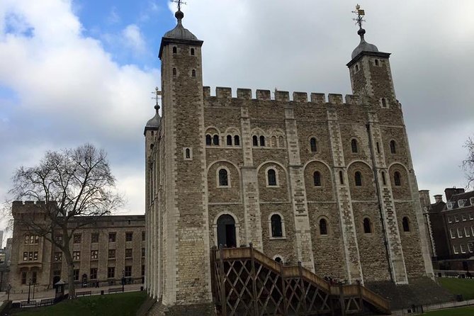 Private London Sightseeing by Luxury Vehicle - London’s Most Famous Bridge: Tower Bridge and the Tower of London