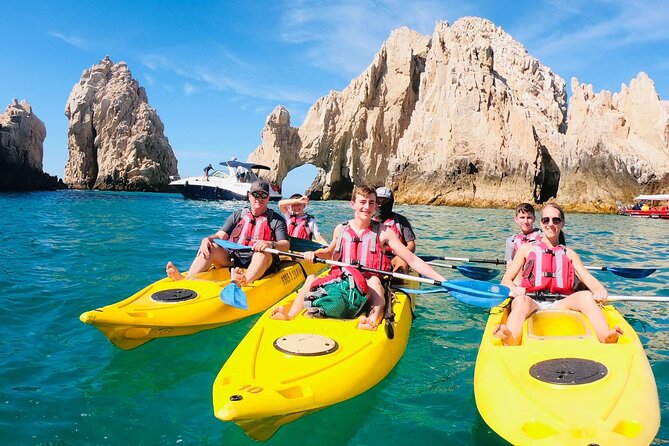 Private Los Cabos Arch and Playa del Amor Tour by Glass Bottom Kayak - The Experience of the Guides: Knowledge and Personal Touch