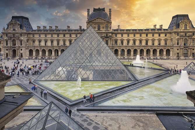 Private Louvre Museum Guided Tour - Timed entry included - An Exclusive Entry to the Louvre’s Most Famous Works