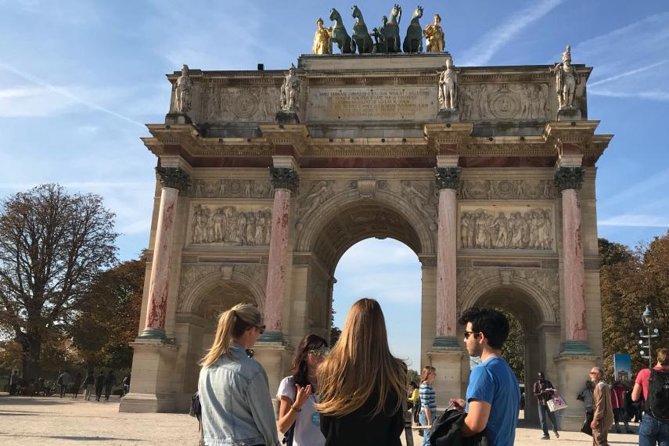 Private Louvre Teens Tour - Logistics: Meeting Point and Duration