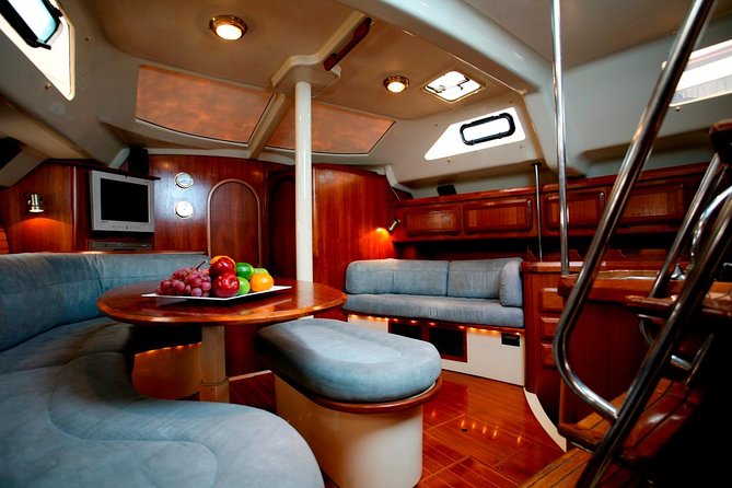 Private Luxury 42ft Sailing with Snorkeling in Los Cabos - What’s Included in the Luxury Sailing Tour