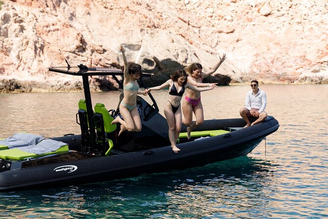 Private Luxury Boat Tour to Kimolos & Poliegos - Visiting Maskoula Lighthouse and Faros Beach