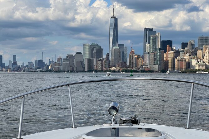Private Luxury Daytime Boat Tour in New York City - 1 Hour - Booking, Pricing, and Cancellation Policies