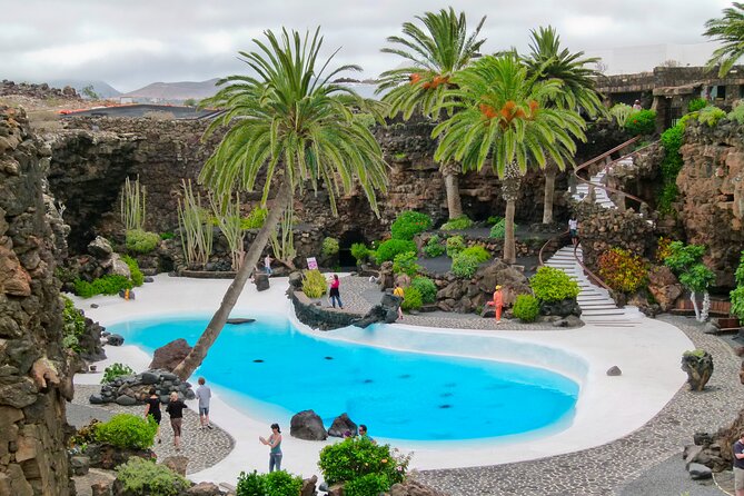 Private Luxury Full Day Timanfaya Tour, Jameos del Agua and Cueva de los Verdes - What Sets This Tour Apart from Others