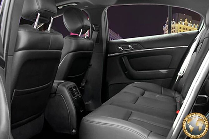 Private Luxury Las Vegas Airport Arrival Transportation - The Ultimate Way to Start Your Las Vegas Trip