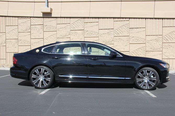 Private Luxury Las Vegas Airport Arrival Transportation - The Meeting Point at Harry Reid International Airport