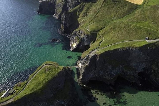 Private Luxury Mercedes Rope Bridge Giants Causeway Coastal Tour - Visiting Dunluce Castles Dramatic Clifftop Ruins