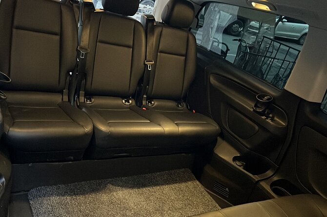 Private Luxury Minivan with English Speaking Driver in Istanbul - The Role of the Driver and Personalization of Service