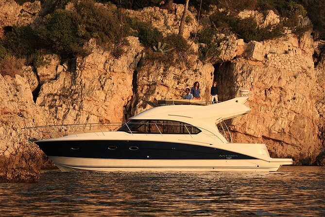 Private Luxury Motor Boat 6 & 8 Hour Full Day Charter - Explore the Luxury of a Private 6-Hour Motorboat Whale-Watching Tour in Tenerife