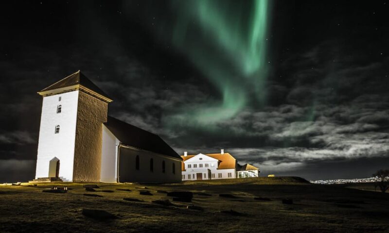 Private Luxury Northern Lights Hunt - Private Luxury Northern Lights Hunt: An Exclusive Arctic Adventure in Iceland