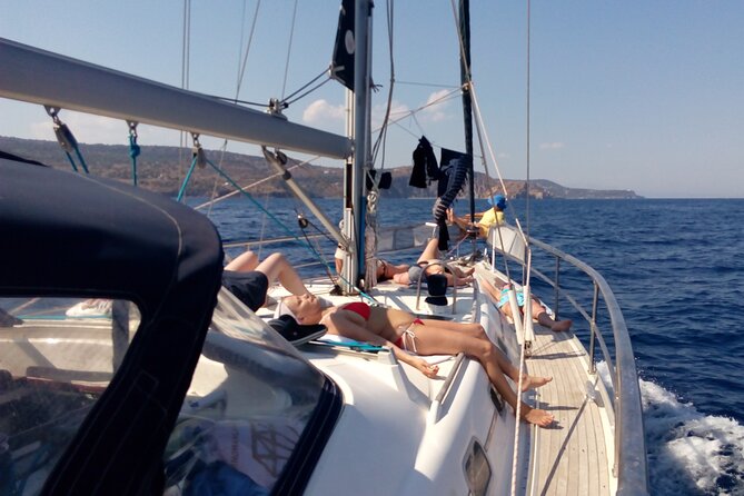 Private Luxury Sailing Cruise in Athens Riviera With Lunch - Discover the Luxury of a Private Sailing Cruise in Athens Riviera