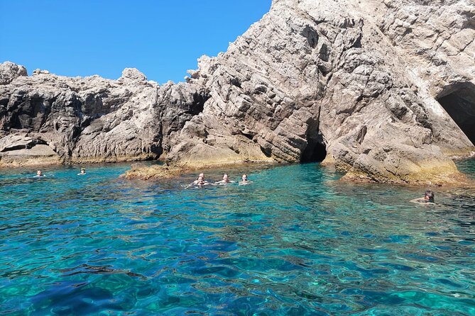 Private luxury speedboat tour-Islands, caves, beaches, snorkeling - The Experience with a Skilled and Friendly Skipper