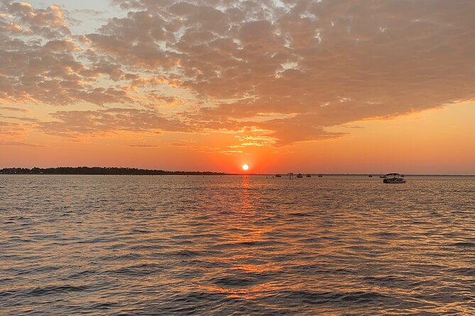 Private Luxury Sunset Cruise in Panama City Beach - Logistics: Meeting Point, Group Size, and Accessibility