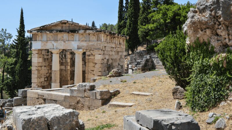 Private Luxury Tour: Delphi, Arachova and Hosios Loukas - Relaxing Drive Back to Your Accommodation