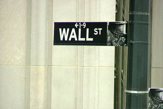 Private Luxury Tour of NYC With Transportation - Passing Famous Manhattan Neighborhoods