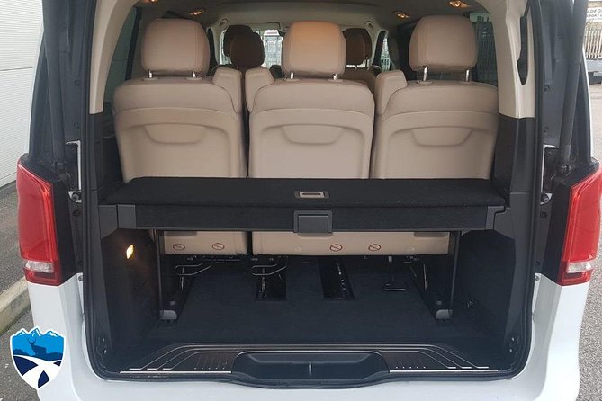 Private luxury transfer from Edinburgh Airport to Edinburgh - Ideal for Both Solo Travelers and Groups