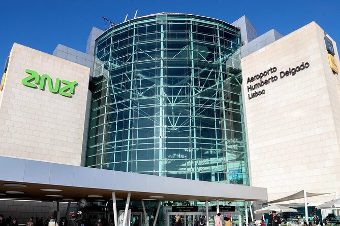 Private Luxury Transfer From Lisbon to Porto - How the Booking and Confirmation Process Works