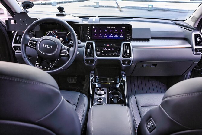 Private Luxury Transfer from Reykjavik to Blue Lagoon - The Convenience of a Private Luxury Transfer from Reykjavik