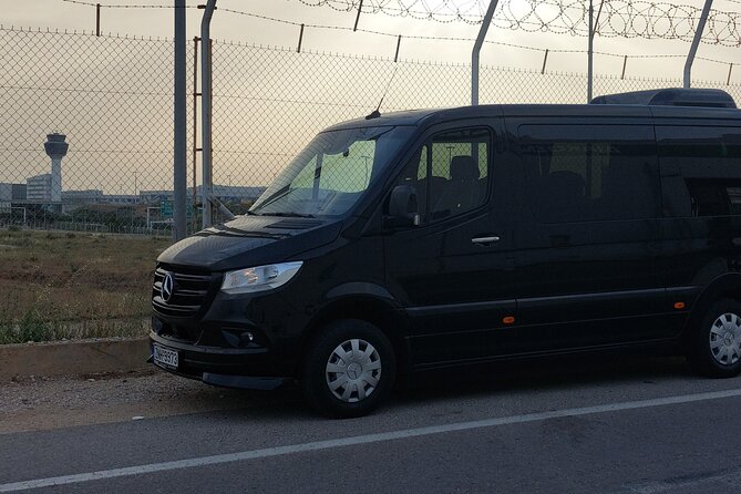 Private Luxury Transfer From/To Athens International Airport - Meeting Points and Flexibility in Service Hours