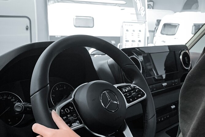 Private Luxury Transportation Between Rome and Civitavecchia Port - Customer Praise and Notable Reviews