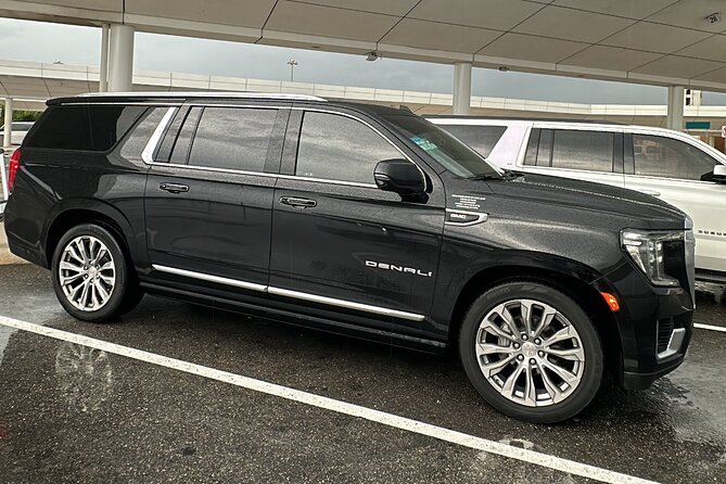 Private Luxury Transportation to and from the Airport - What Sets This Transfer Apart from Others