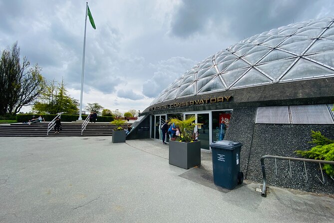 Private Luxury Vancouver Shore Excursion - The Quality of the Guides and Customer Satisfaction