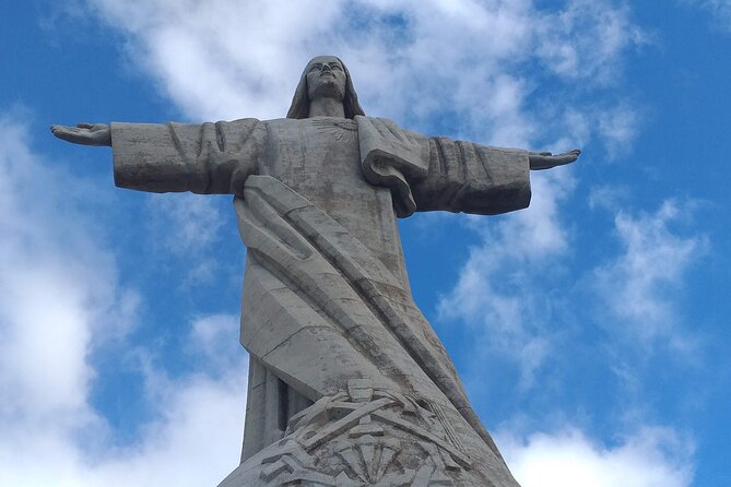 Private Madeira Tour up to 4 people - Discover Madeira with a Private Tour for Up to 4 People