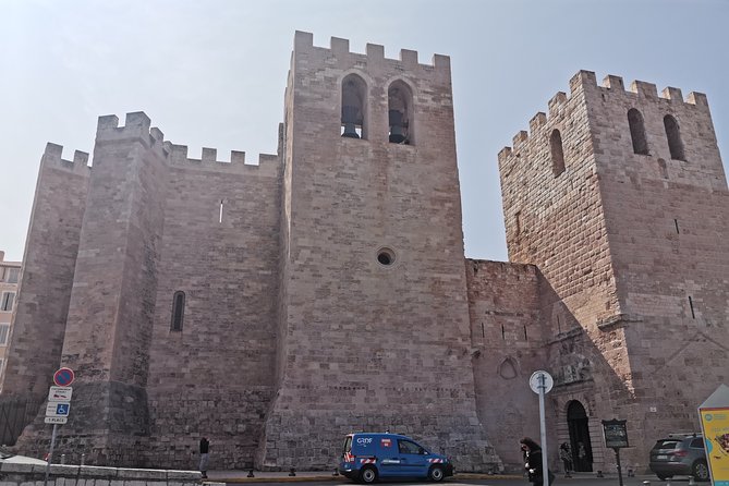 Private Marseille City tour and Private transfer to Any adress in Marseille includ the Airport - End the Tour at Cap Croisette for Seaside Views