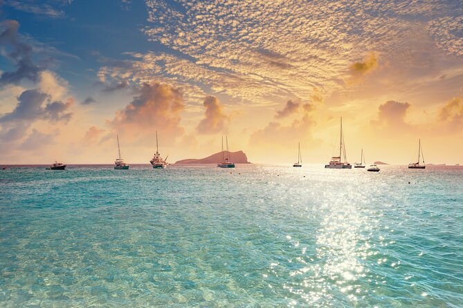 Private Mediterranean classic boat with Paddle boards+Snorkelling - Key Points