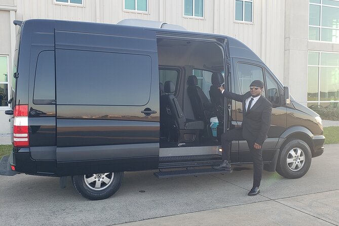 Private Mercedes Sprinter Transfer NOLA, Airport, Cruise Ship - The Role of the Licensed Guide and Real-Time Trip Updates