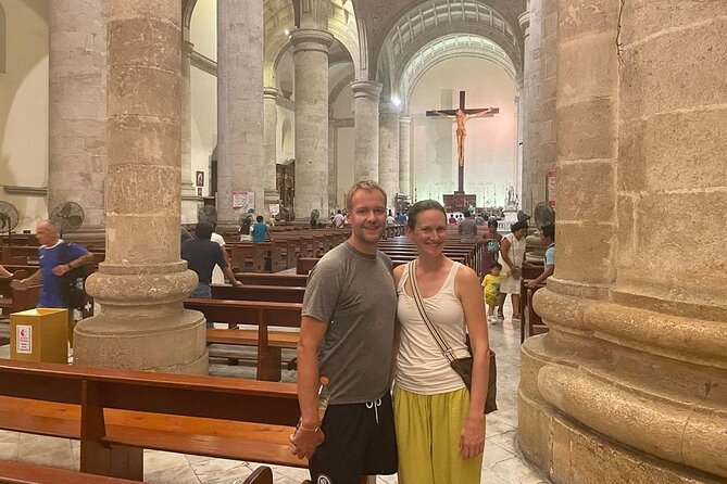 Private Merida Tour on a Budget - Best Rated - Relaxing at Parque Hidalgo in the City Center