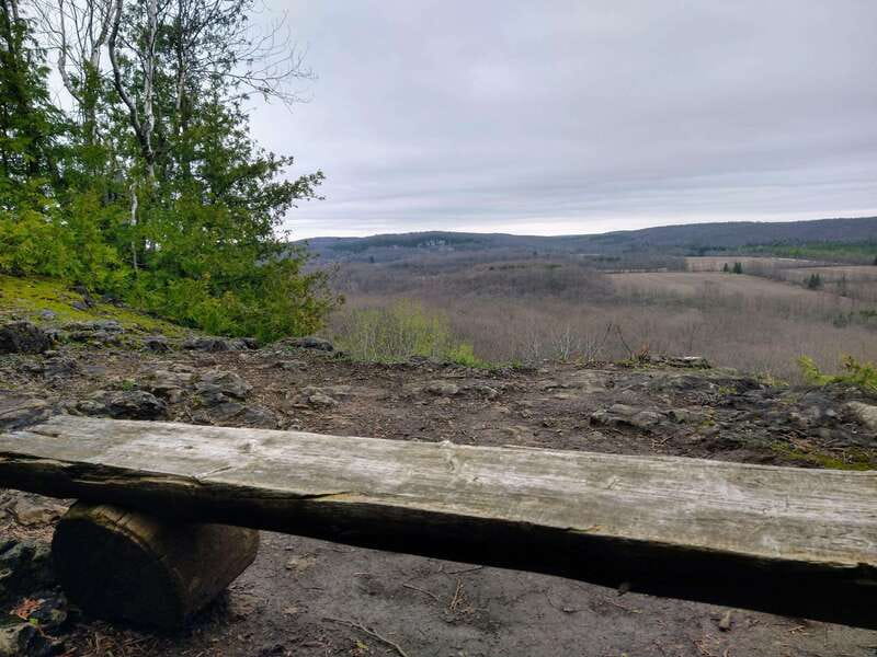 Private Metcalfe/Duncan Caves Hike-Collingwood/Blue Mountain - Returning to the Starting Point and Optional Winery Visit