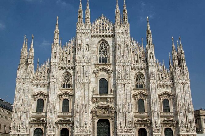 Private Milan Photo Walk with Professional Photographer - What Sets This Tour Apart from Other Sightseeing Options