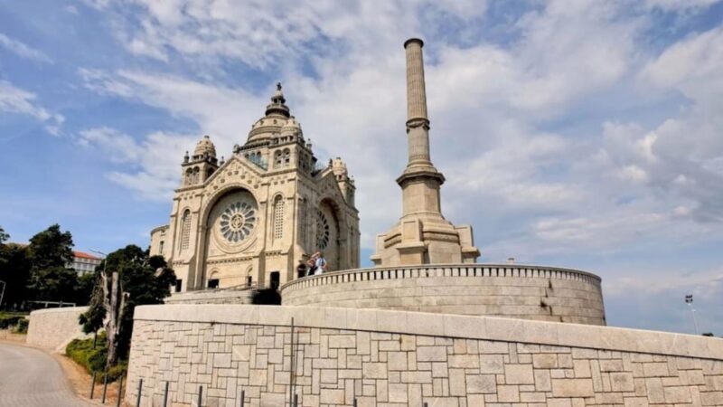 Private Minho Region Tour - Exploring Barcelos: Markets, History, and the Iconic Rooster